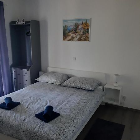Natasa Apartments Krk Vrh  Esterno foto