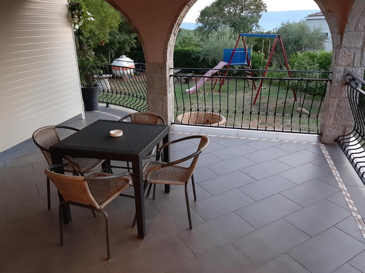 Natasa Apartments Krk Vrh  Esterno foto